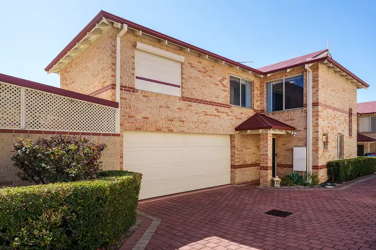 2/46 Gwenyfred Road, Kensington WA 6151