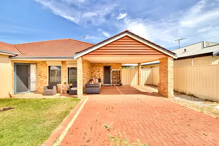 24 Lonsdale Crescent, Waikiki WA 6169