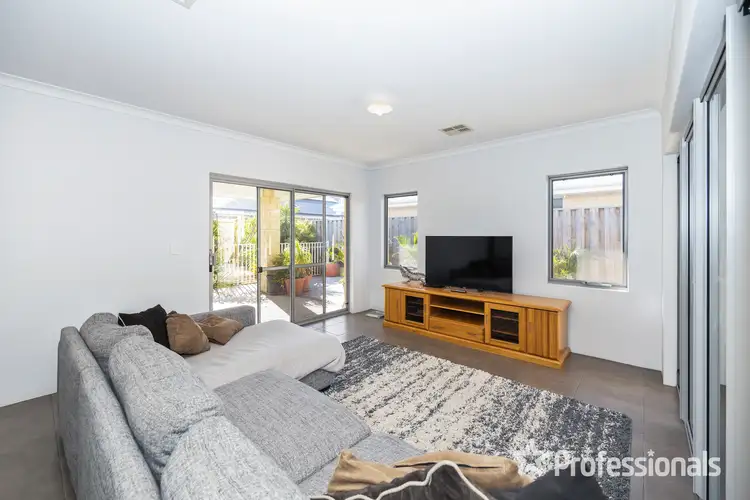 Seventh view of Homely house listing, 6 Gunby Link, The Vines WA 6069