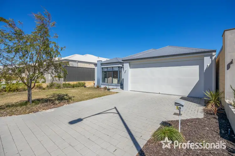 19 Pandora Drive, Jindalee WA 6036