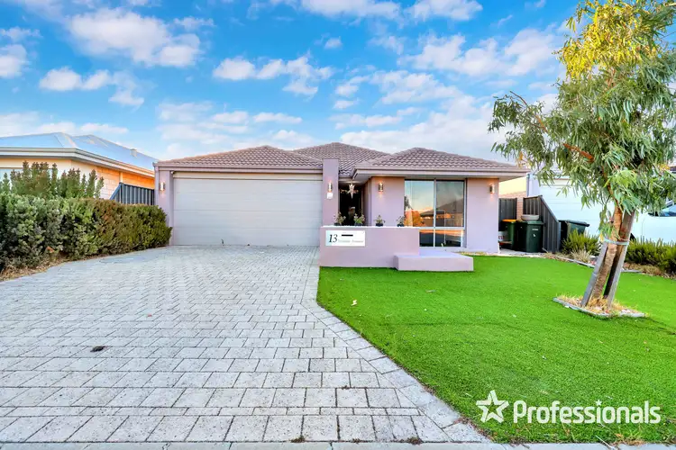 13 Willowdale Promenade, Piara Waters WA 6112