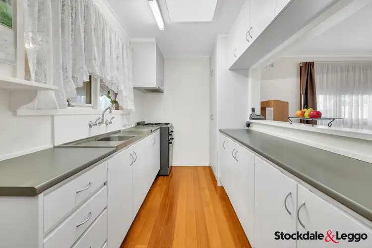 Fifth view of Homely house listing, 8 Winton Court, Broadmeadows VIC 3047