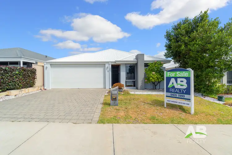 70 Liriope Parkway, Sinagra WA 6065