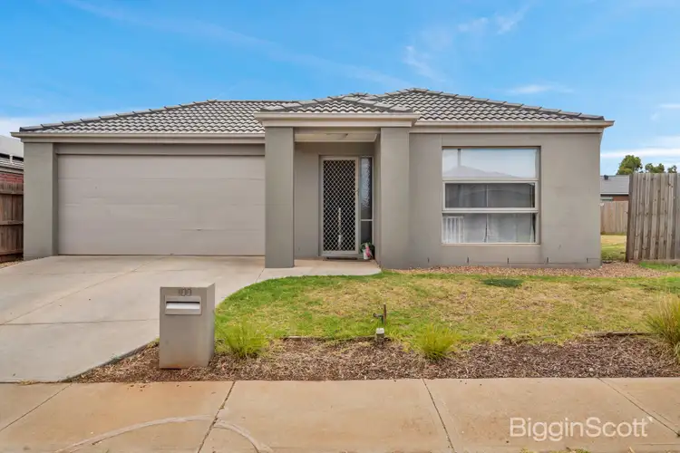 100 JAMES MELROSE BOULEVARD, Brookfield VIC 3338