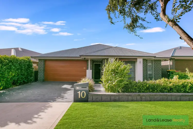 10 Forbes Street, Oran Park NSW 2570