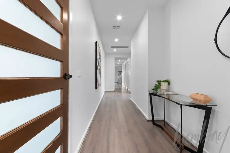 Second view of Homely house listing, 2/15 Taloumbi Crescent, Greenvale VIC 3059