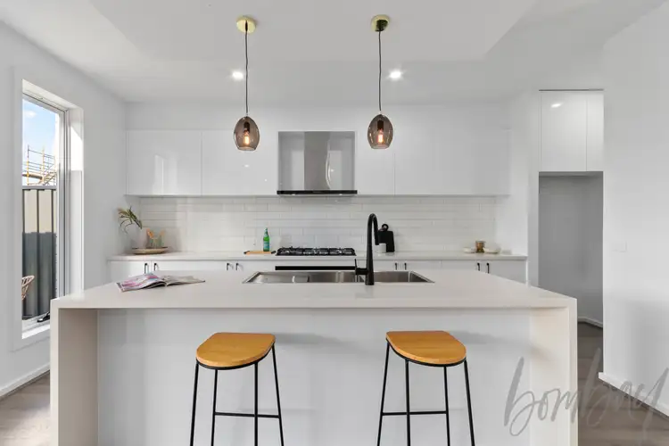 Fourth view of Homely house listing, 2/15 Taloumbi Crescent, Greenvale VIC 3059