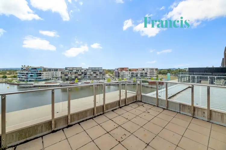 42/39 Eastlake Parade, Kingston ACT 2604