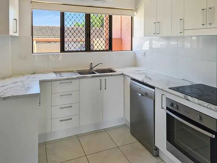 Fourth view of Homely unit listing, 5/25-27 Roberts Street, Hermit Park QLD 4812