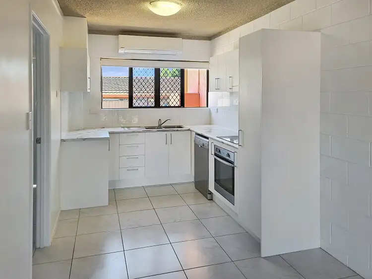 Fifth view of Homely unit listing, 5/25-27 Roberts Street, Hermit Park QLD 4812