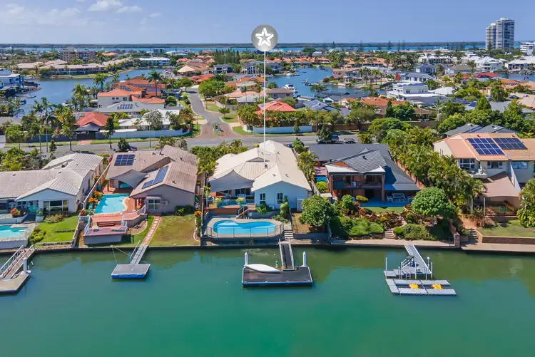 124 Morala Ave, Runaway Bay QLD 4216