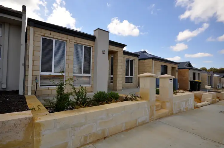 135 Lambeth Circle, Wellard WA 6170