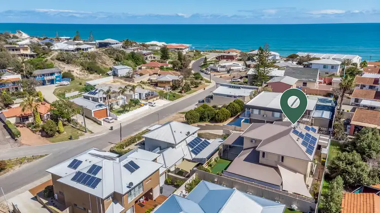 14a Valley Road, Halls Head WA 6210