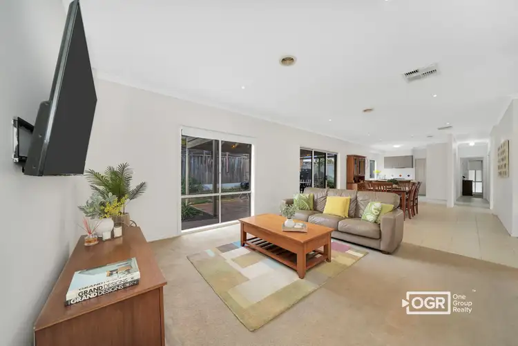 Second view of Homely house listing, 10 Hanna Crescent, Doreen VIC 3754