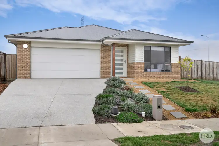 2 Meribel Street, Winter Valley VIC 3358