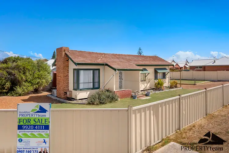 6 Whitfield Place, Beachlands WA 6530