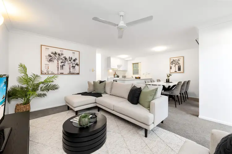 2/72 Waverley Road, Taringa QLD 4068