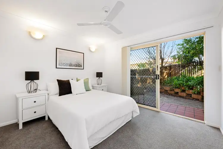 Fourth view of Homely unit listing, 2/72 Waverley Road, Taringa QLD 4068
