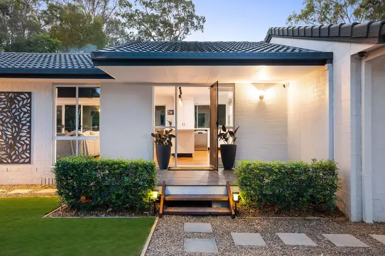 127 Castle Hill Drive North, Gaven QLD 4211