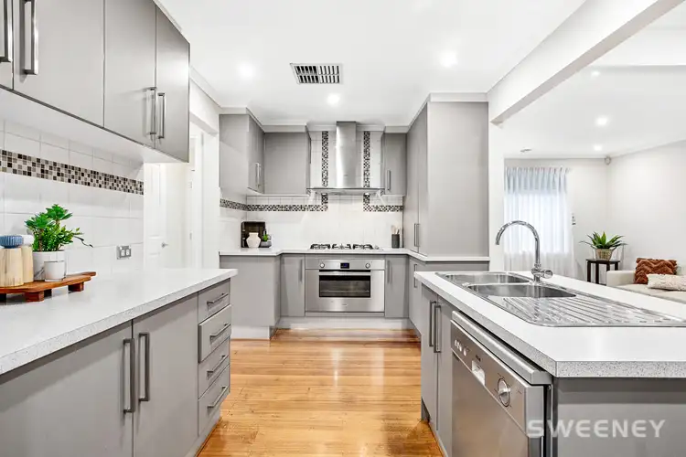19 Rosebery Street, Altona Meadows VIC 3028
