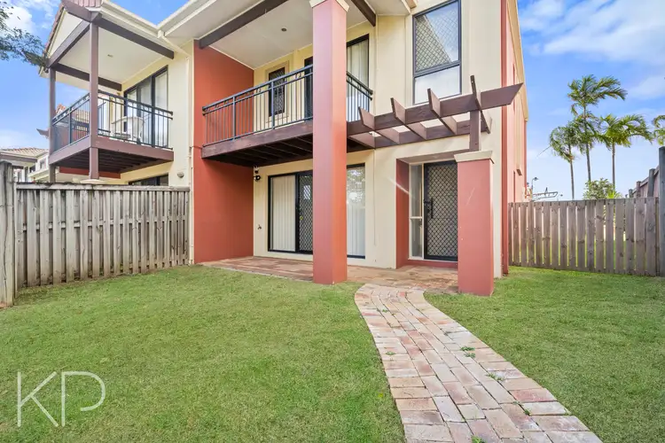 90/302 Christine Avenue, Varsity Lakes QLD 4227