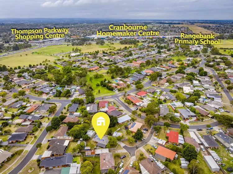 Fifth view of Homely house listing, 2 South Charles Court, Cranbourne VIC 3977