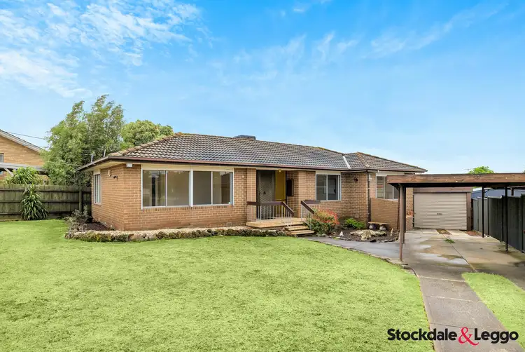 19 Wiltshire Road, Gladstone Park VIC 3043