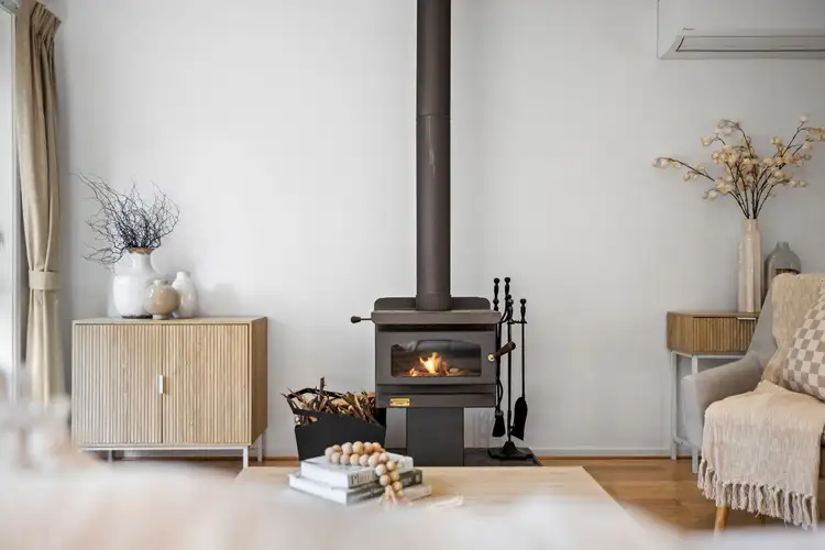 Second view of Homely unit listing, 3/40 Urquhart Street, Woodend VIC 3442