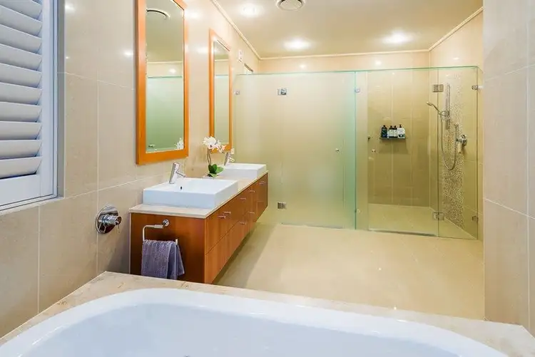 Sixth view of Homely house listing, 15 King James Court, Sovereign Islands QLD 4216