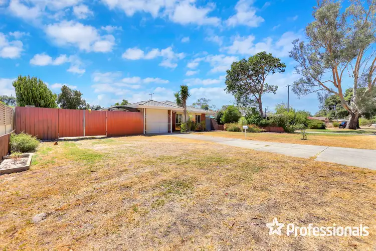 Third view of Homely house listing, 8 Ainsley Court, Camillo WA 6111