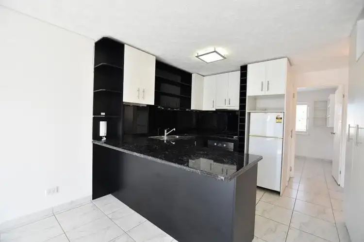 Fifth view of Homely unit listing, 6/155 Wynnum Esplanade, Wynnum QLD 4178