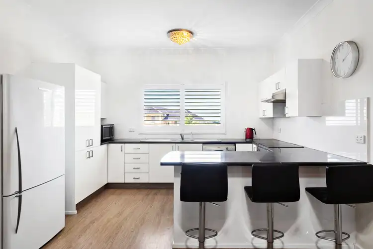 Fourth view of Homely house listing, 8 Parr Close, Bossley Park NSW 2176