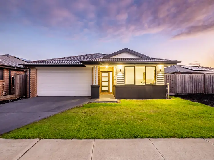 12 Storm Avenue, Lyndhurst VIC 3975