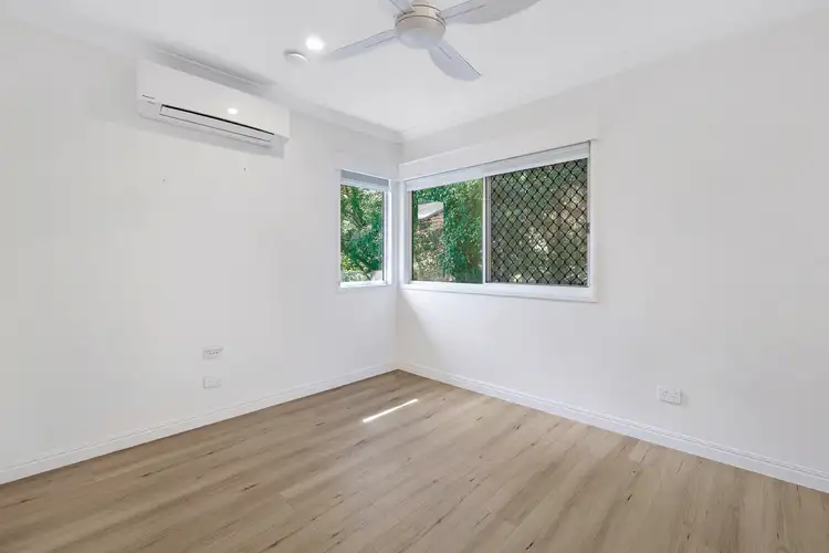 Fifth view of Homely semi-detached listing, 1/7 Kingia Court, Burleigh Heads QLD 4220