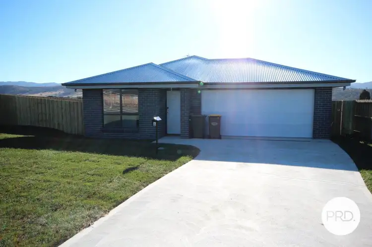 6 Hollingsworth Street