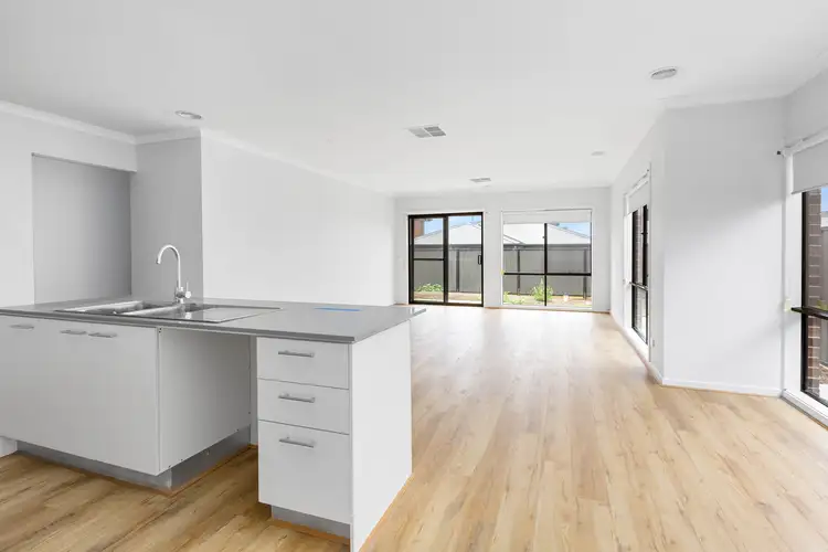 Fifth view of Homely house listing, 39 Edgedell Avenue, Kalkallo VIC 3064