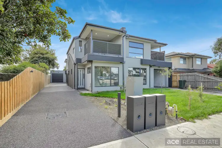 2/44 Maher Road, Laverton VIC 3028
