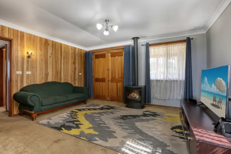 Fifth view of Homely house listing, 17 Inglebar Crescent, Koonawarra NSW 2530