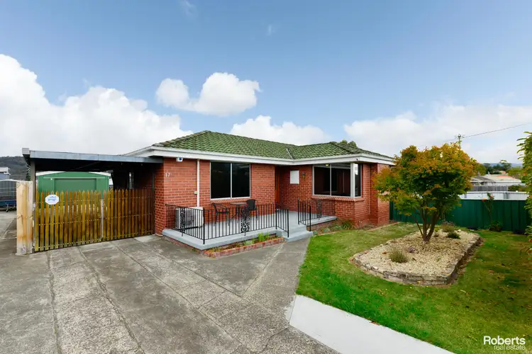 17 Fairfax Terrace, New Norfolk TAS 7140
