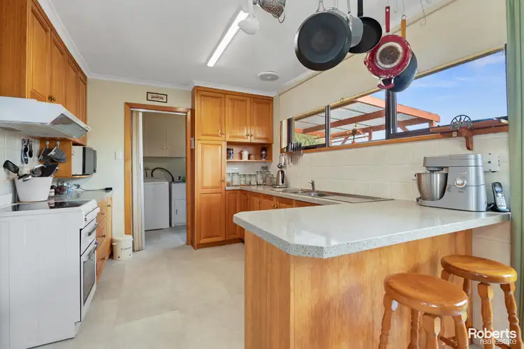 Fifth view of Homely house listing, 2 Victor Court, Devonport TAS 7310