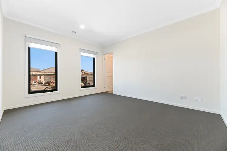 Fifth view of Homely house listing, 8 Langwarrin Crescent, Clyde North VIC 3978