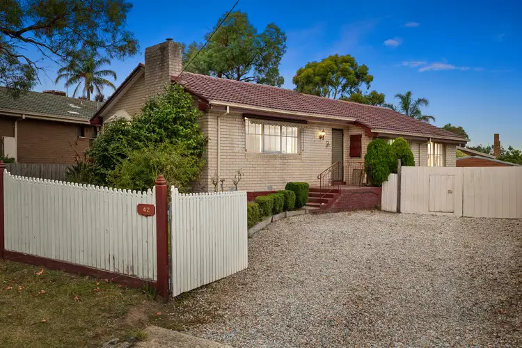 42 Sweet Gum Avenue, Narre Warren VIC 3805