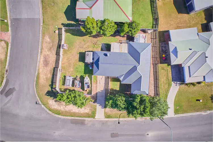 28 Emmadale Drive, New Auckland QLD 4680