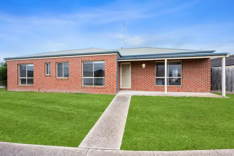 1/11-13 Roseview Way, St Albans Park VIC 3219
