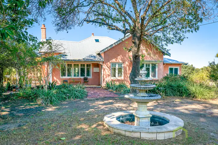 950 West Swan Road, Caversham WA 6055