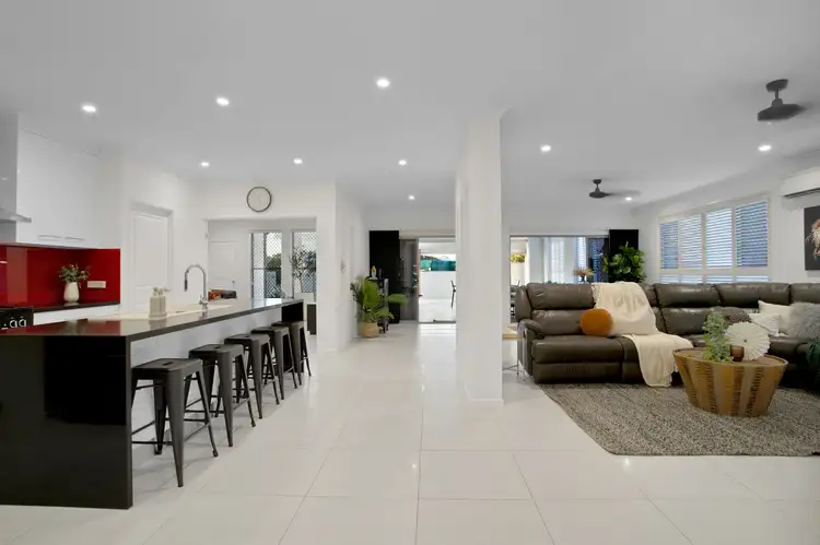 36 Vassallo Drive, Glenella QLD 4740