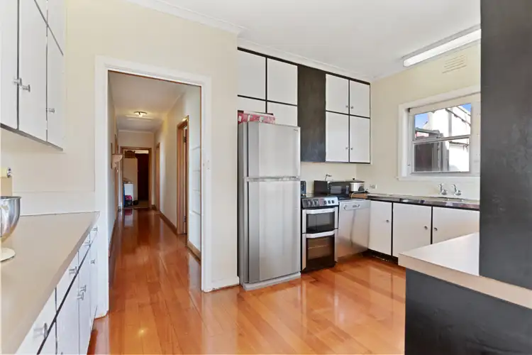 Fifth view of Homely house listing, 10 Roland Court, Sheffield TAS 7306