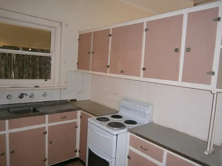 Fourth view of Homely house listing, 8 Kleemann Street, Waikerie SA 5330
