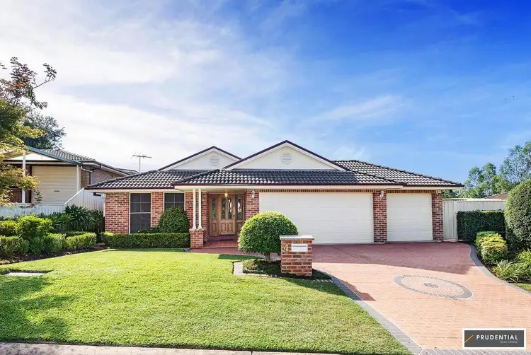 4 Squeers Pl, Ambarvale NSW 2560