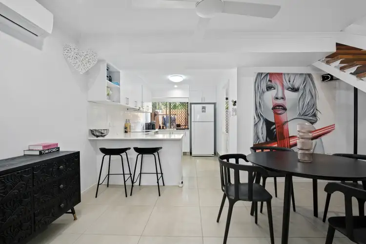 10/9 Eady Avenue, Broadbeach Waters QLD 4218